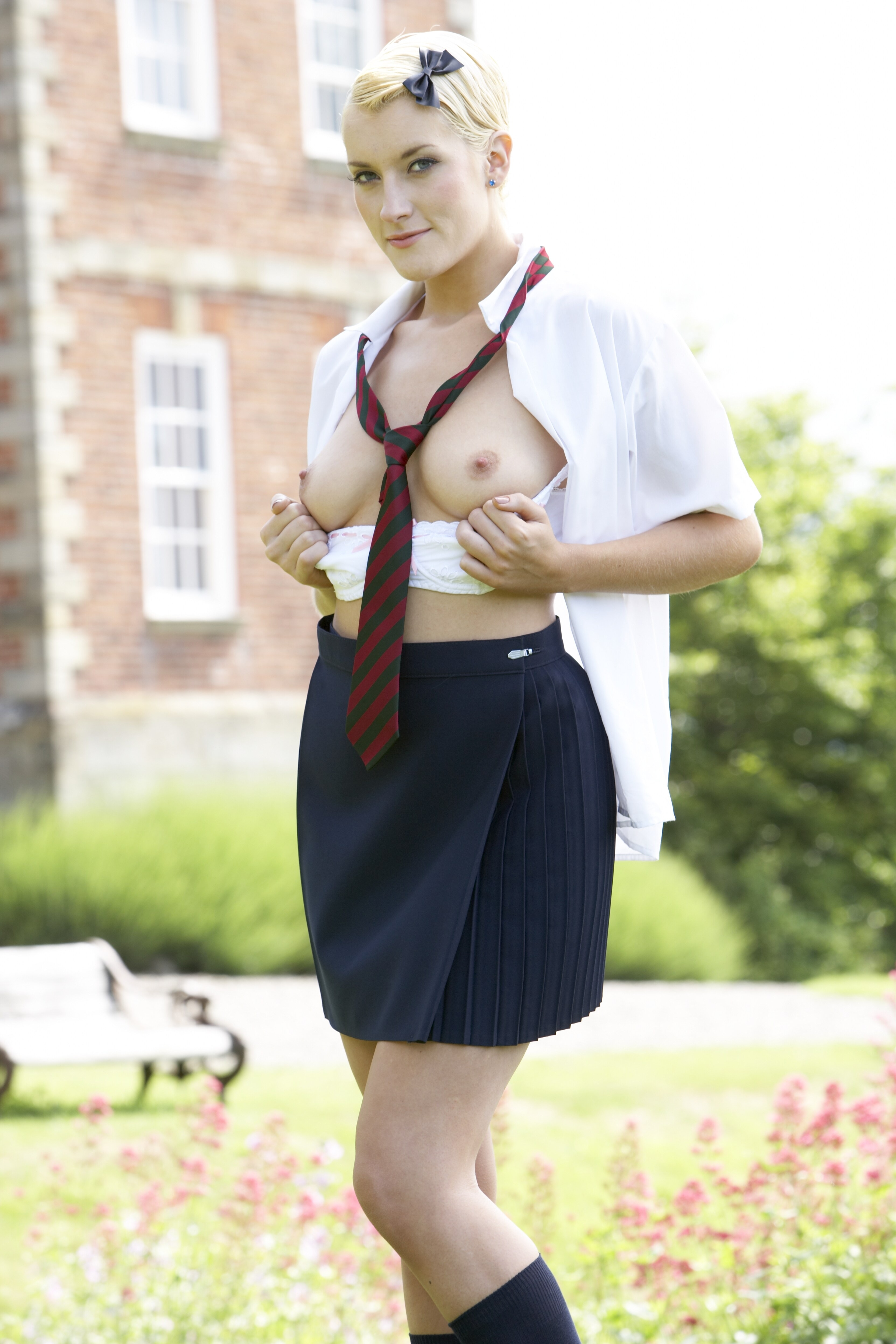 Harmony 'Young Harlots Riding School' starring Claudia Rossi (Photo 11)